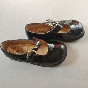 ASTER Girl Shoes, Size 25 (9US)